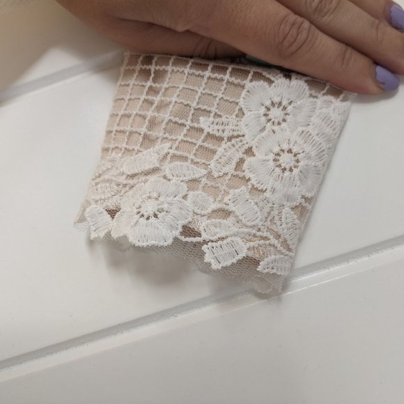 BHLDN Wedding Justine Gown Ivory Lace Over Cream - Picture 11 of 15